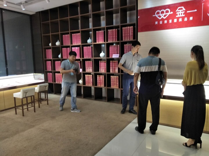 目的是為了更加有效地配置企業(yè)的營銷資源；提升數(shù)據(jù)庫營銷效率；降低企業(yè)營銷的成本；以較低的成本使?fàn)I銷的影響力最大化，提升企業(yè)市場(chǎng)競(jìng)爭(zhēng)力